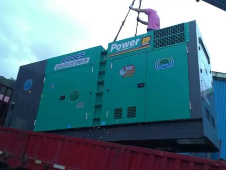 梁溪柴油发电机组转速不稳定时，如何对发动机进行维护？