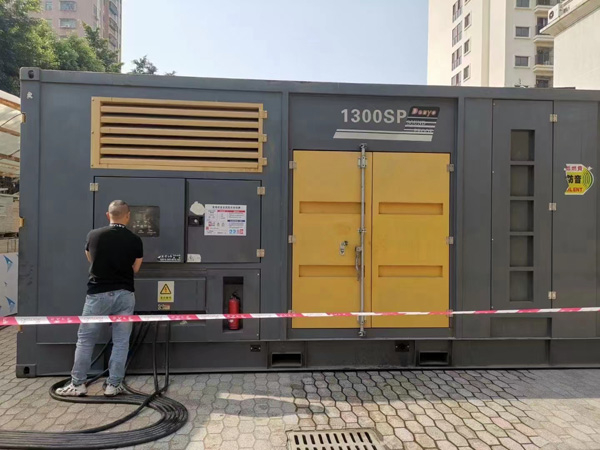 梁溪如何根据实际需求选择合适电压和功率的柴油发电机组？