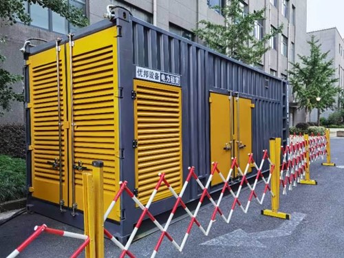 梁溪如何使用转速表检查发动机的转速？