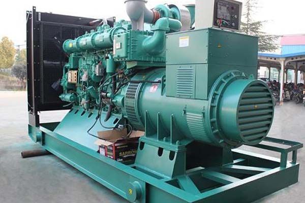 梁溪工厂发电机应急发电中如何优化燃油储备管理？