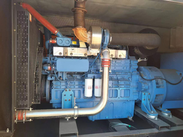 梁溪燃油消耗率与进气温度的具体关系是什么？