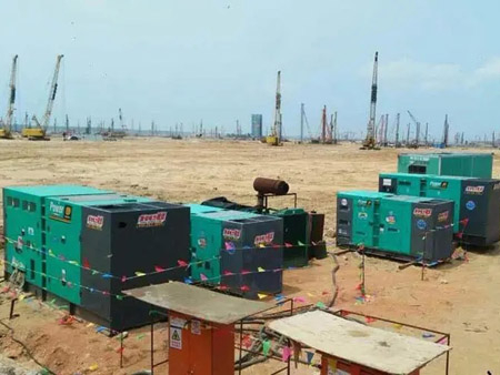 梁溪如何检查和清洗空气滤清器？