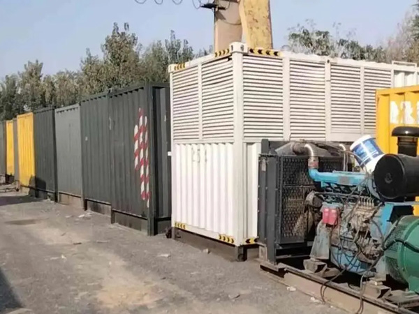 梁溪200KW柴油发电机机组每小时油耗是多少？